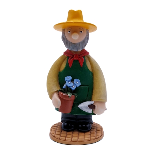 163 - ROBERT HARROP DESIGN STUDIO'S CHARACTER FIGURINE 