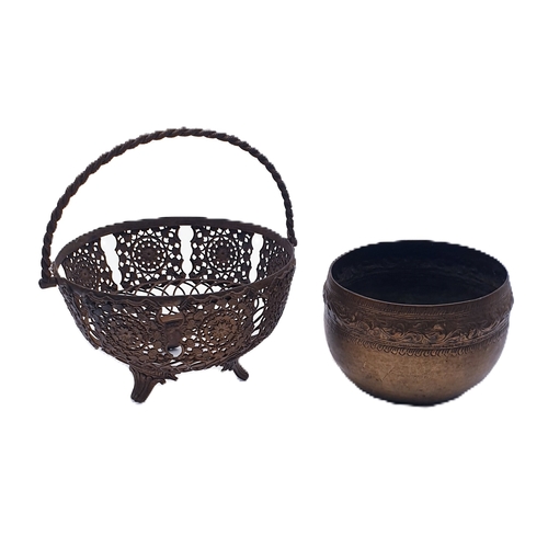 625 - BRONZE /BRASS HOLDER & 9.5cm Dia BOWL (Not Matching) (The Holder Is Old, The Bowl Is Hand Made (Beat... 