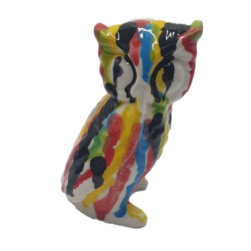 84 - ANITA HARRIS ART POTTERY 11.5cm MODEL OF AN OWL IN THE DRIP GLAZE (Signed In Gold By Anita Harris)