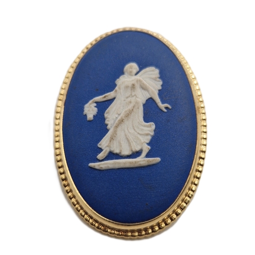 92 - WEDGWOOD Dark BLUE JASPER WARE BROOCH