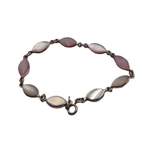 96 - SILVER (925) / MOTHER OF PEARL 18cm BRACELET (Total Weight 7.00 Grams)