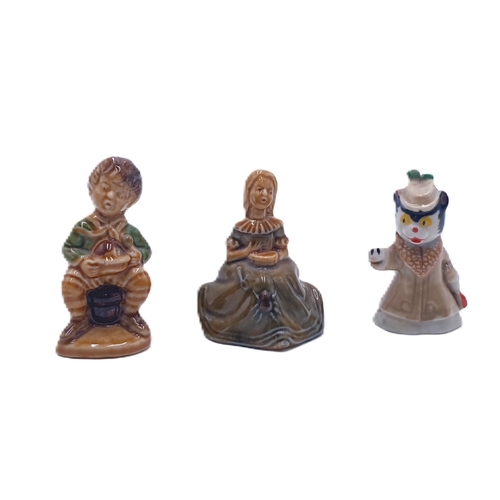 267 - WADE FIGURINES (3) Inc: 