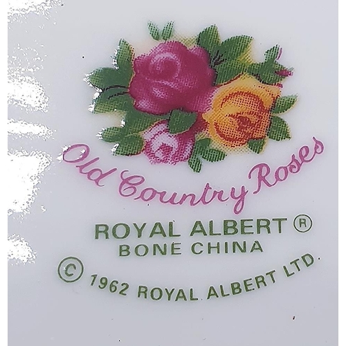 433 - ROYAL ALBERT CHINA Extra Large 41cm x 31cm PLATTER IN THE OLD COUNTRY ROSES DESIGN