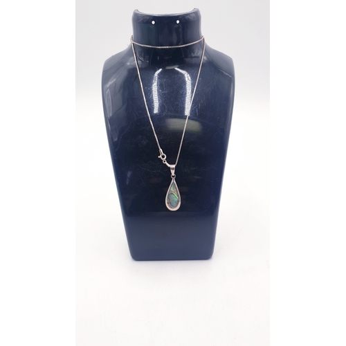 508 - SILVER (925) / STONE SET TEARDROP PENDANT ON A SILVER (925)  NECK CHAIN  (Total Weight 5.9 Grams)