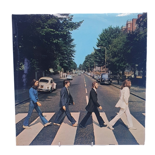 566 - THE BEATLES VINYL ALBUM ABBEY ROAD (Misaligned Apple And Her Majesty Missing Off The Cover) (Rare)