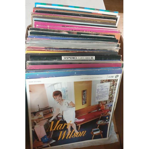 560 - VINYLS ALBUMS (50+) MOTOWN, SOUL & BLUES Inc DIANA ROSS, DONNA SUMMER, DRIFTERS ,Etc (Please Note Th... 