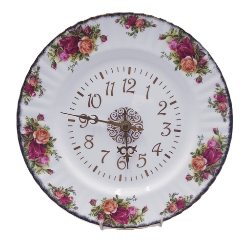 600 - ROYAL ALBERT CHINA Large 26cm Dia PLATE CLOCK IN THE OLD COUNTRY ROSES DESIGN