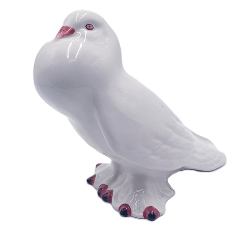 663 - CASA PUPO (Portugal) PORCELAIN Large 18.5cm MODEL OF A DOVE.
(Casa Pupo started life in a corner sho... 