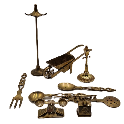 758 - BRASS ITEMS (Qty Of)