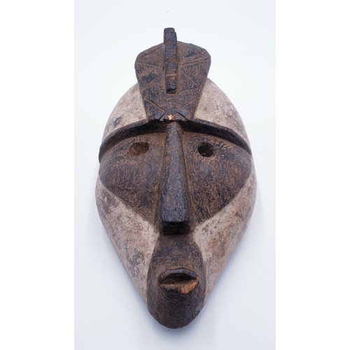 134 - CUTE LUKWAKONGO CONGO TRIBAL ART MASK