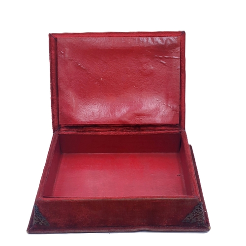 221 - VICTORIAN VELVET BOUND TRINKET 20.5cm x 16cm BOX With GLASS PHOTOGRAPH LID And METAL CORNERS