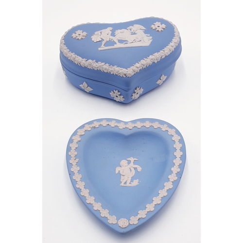 106 - WEDGWOOD BLUE/WHITE JASPER ITEMS (2)