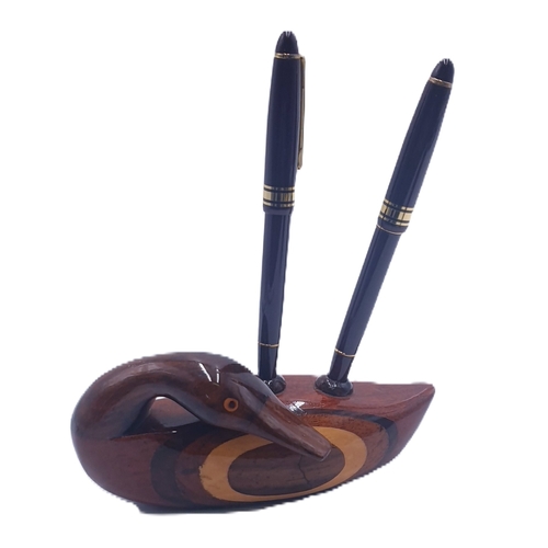 768 - WOODEN DUCK PEN HOLDER With PENS