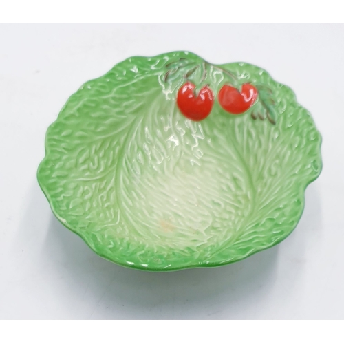 61 - BESWICK 17cm x 13cm SALAD DISH