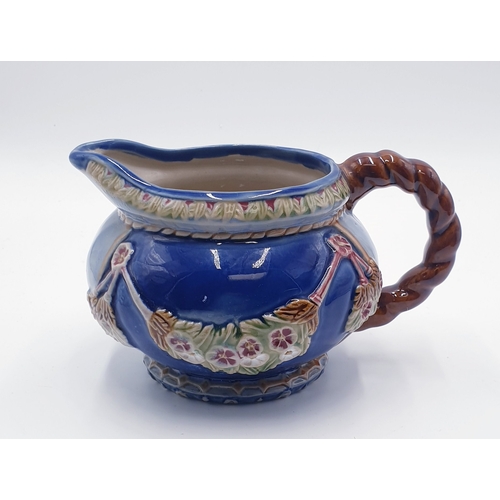 698 - CERAMIC Large 13cm x 20cm MAJOLICA WATER JUG  (Old)