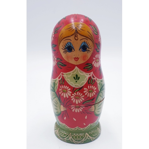 41 - RUSSIAN  MATRYOSHKA NESTING DOLL SET 
(Matryoshka dolls; also known as babushka dolls, stacking doll... 