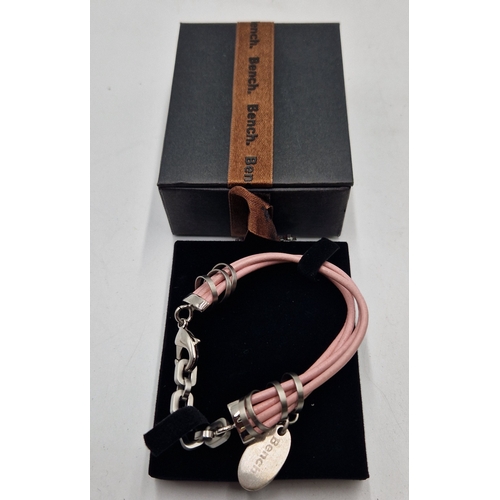 84 - BENCH BRACELET (Original Box)