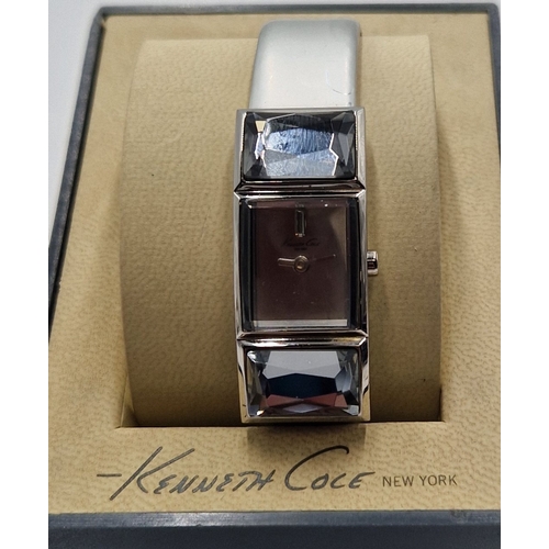 85 - KENNETH COLE FASHION WATCH (Papers & Original Box)
(American fashion brand that’s based in New York.... 