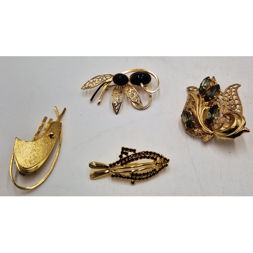 89 - YELLOW METAL BROOCHES (4)