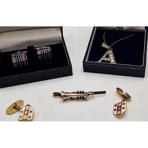 92 - WHITE METAL NECKLACE & TIE CLIP & CUFFLINKS,