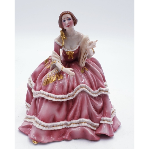 774 - PORCELAIN 18cm FIGURINE 