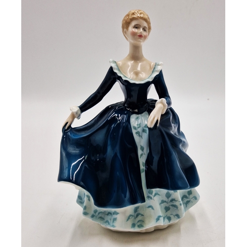 561 - ROYAL DOULTON Large 19.1cm FIGURINE 