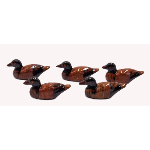 589 - CERAMIC Miniature 6cm MODELS OF FIVE DUCKS