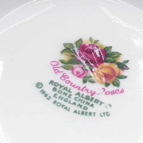 756 - ROYAL ALBERT CHINA Large 17cm Dia  FOOTED BOWL IN THE OLD COUNTRY ROSES DESIGN (Marked 2nds)