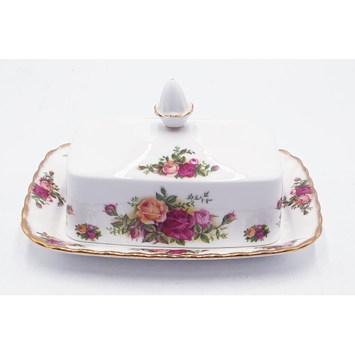 757 - ROYAL ALBERT CHINA BUTTER DISH IN THE OLD COUNTRY ROSES DESIGN