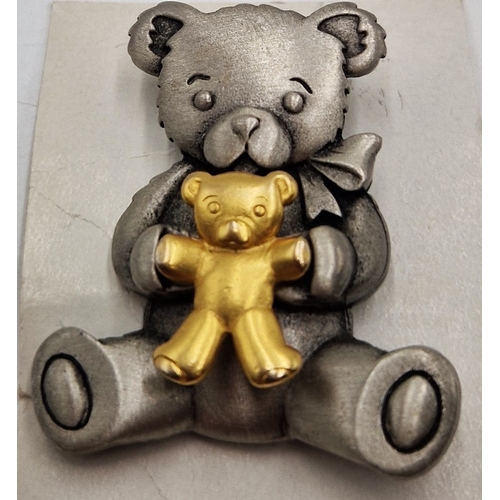 813 - TEDDY BEAR & GOLD TONE BABY BEAR BROOCH