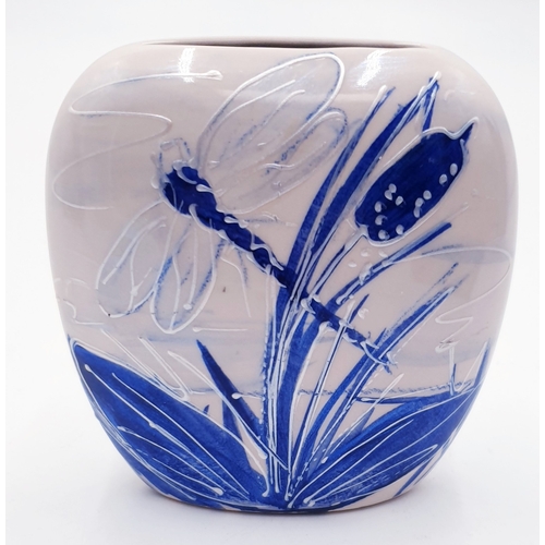 699 - ANITA HARRIS ART POTTERY 10cm BLUE/WHITE LUSTRE WARE PURSE VASE IN THE DRAGONFLY DESIGN (Signed In G... 