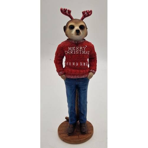 685 - COUNTRY ARTIST Large 25.5cm CHARACTER FIGURINE OF A MEERKAT 