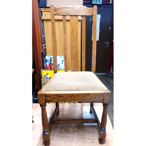 65 - OAK COFFEE TABLE Plus WOODEN CHAIR (Please Note This Lot WILL NOT BE PACKED OR SHIPPED....COLLECT ON... 