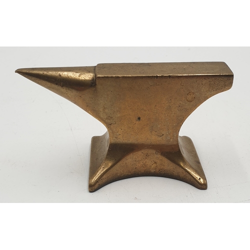 151 - BRASS 8.5cm JEWELLERS/WATCHMAKERS ANVIL