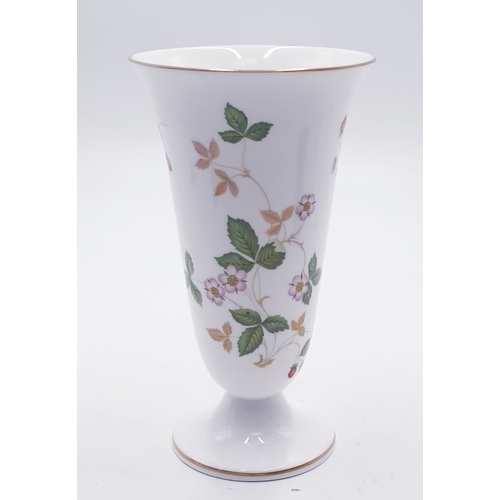 322 - WEDGWOOD CHINA 17cm VASE IN THE WILD STRAWBERRY DESIGN