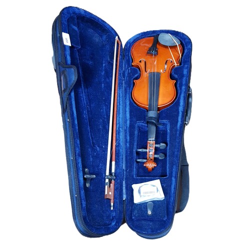 547 - JUNIOR VIOLIN IN CASE