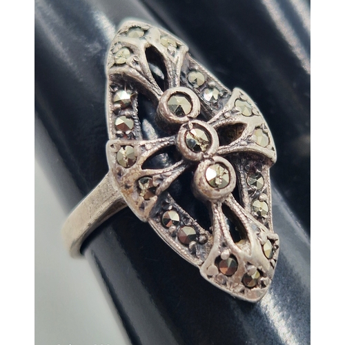 613 - SILVER (Stamped Silver ) / MARCASITE STONE SET ART DECO RING (Size O , Total Weight 5.4  Grams)