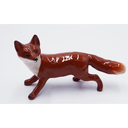 550 - BESWICK Small 6.4cm MODEL OF A FOX (Standing) Model No 1440 (Red-Brown And White--Gloss Colourway) 1... 