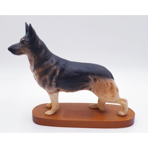 737 - BESWICK / ROYAL DOULTON Large 22.9cm MODEL OF AN ALSATIAN (Matt Colourway) (On Wooden Plynth) Design... 