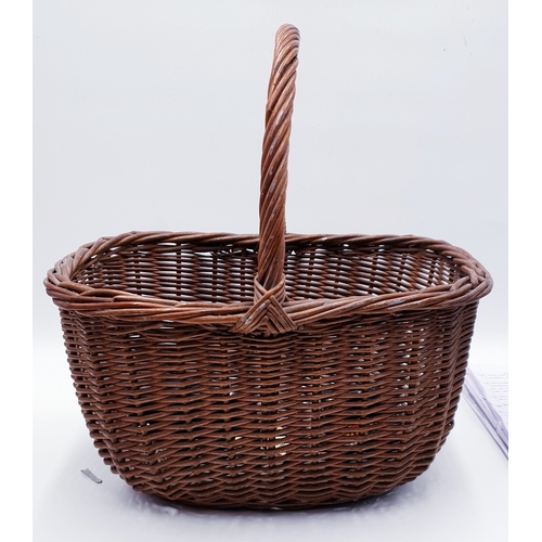 789 - WICKER SHOPPING BASKET