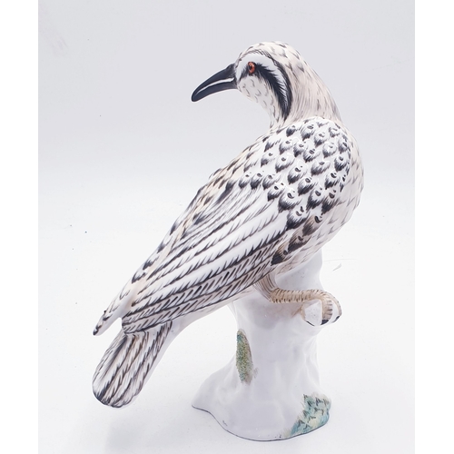 13 - CROWN STAFFS CHINA Large 19cm BLACK / WHITE MODEL OF A KINGFISHER Modelled By R.Tipton    (Rare)