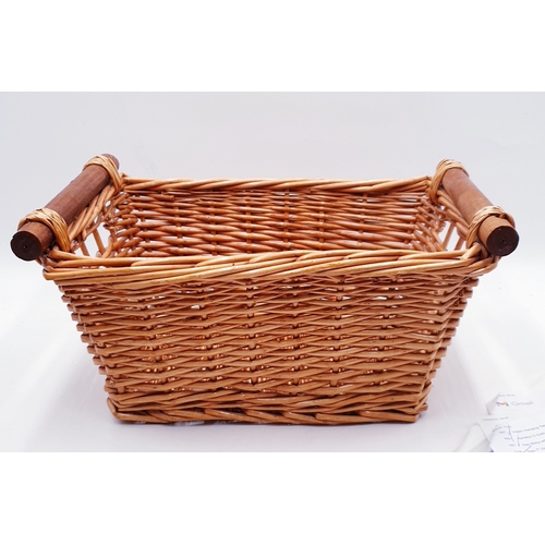 55 - WICKER 38cm x 28cm x 17cm BYCYCLE BASKET