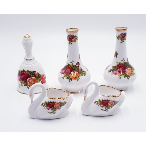 57 - ROYAL ALBERT CHINA ITEMS (5) IN THE OLD COUNTRY ROSES DESIGN