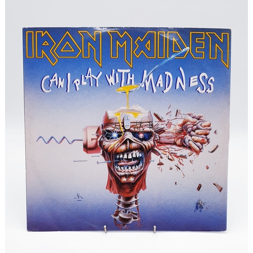 70 - IRON MAIDEN VINYL ALBUM Plus 12 inch (5)
(One Album Plus Four 12 inch).
( Somewhere In Time Lp+ inne... 