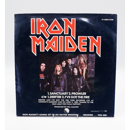 70 - IRON MAIDEN VINYL ALBUM Plus 12 inch (5)
(One Album Plus Four 12 inch).
( Somewhere In Time Lp+ inne... 