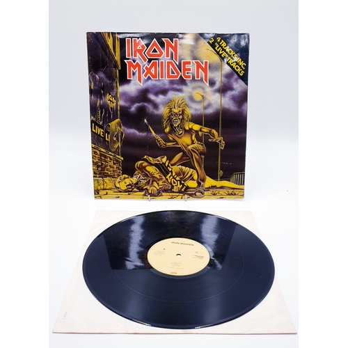 70 - IRON MAIDEN VINYL ALBUM Plus 12 inch (5)
(One Album Plus Four 12 inch).
( Somewhere In Time Lp+ inne... 