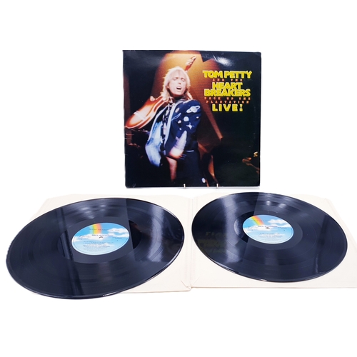 73 - TOM PETTY AND THE HEARTBREAKERS VINYL ALBUM (1)
(Pack Up The Plantation Live! 1985 Gatefold Double L... 