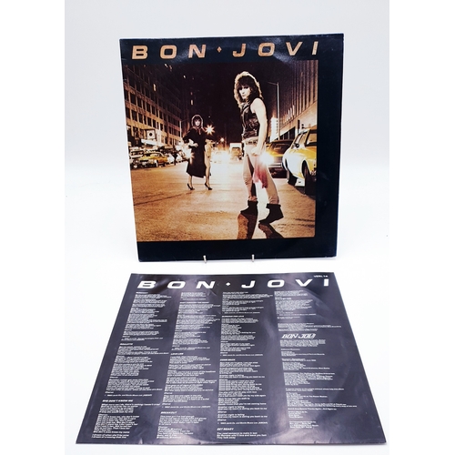 74 - BON JOVI VINYL ALBUMS (4)
(Bon Jovi Lp+ inner. 7800 Fahrenheit +inner. Slippery When Wet + inner. Ne... 