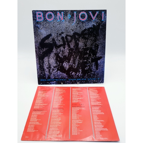 74 - BON JOVI VINYL ALBUMS (4)
(Bon Jovi Lp+ inner. 7800 Fahrenheit +inner. Slippery When Wet + inner. Ne... 