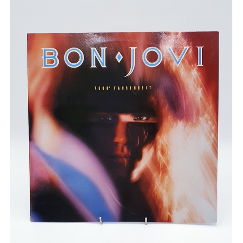 74 - BON JOVI VINYL ALBUMS (4)
(Bon Jovi Lp+ inner. 7800 Fahrenheit +inner. Slippery When Wet + inner. Ne... 